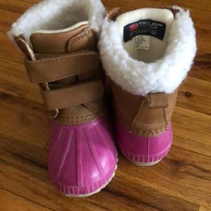 Toddler girls Gap snow boots .. Pink .. SZ 5-6
